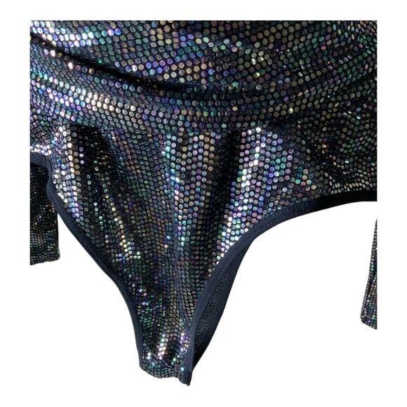ASTR Lipsy Metallic Bodysuit Women's Size Large Glitter Disco Sequin Silver Top - Picture 7 of 11
